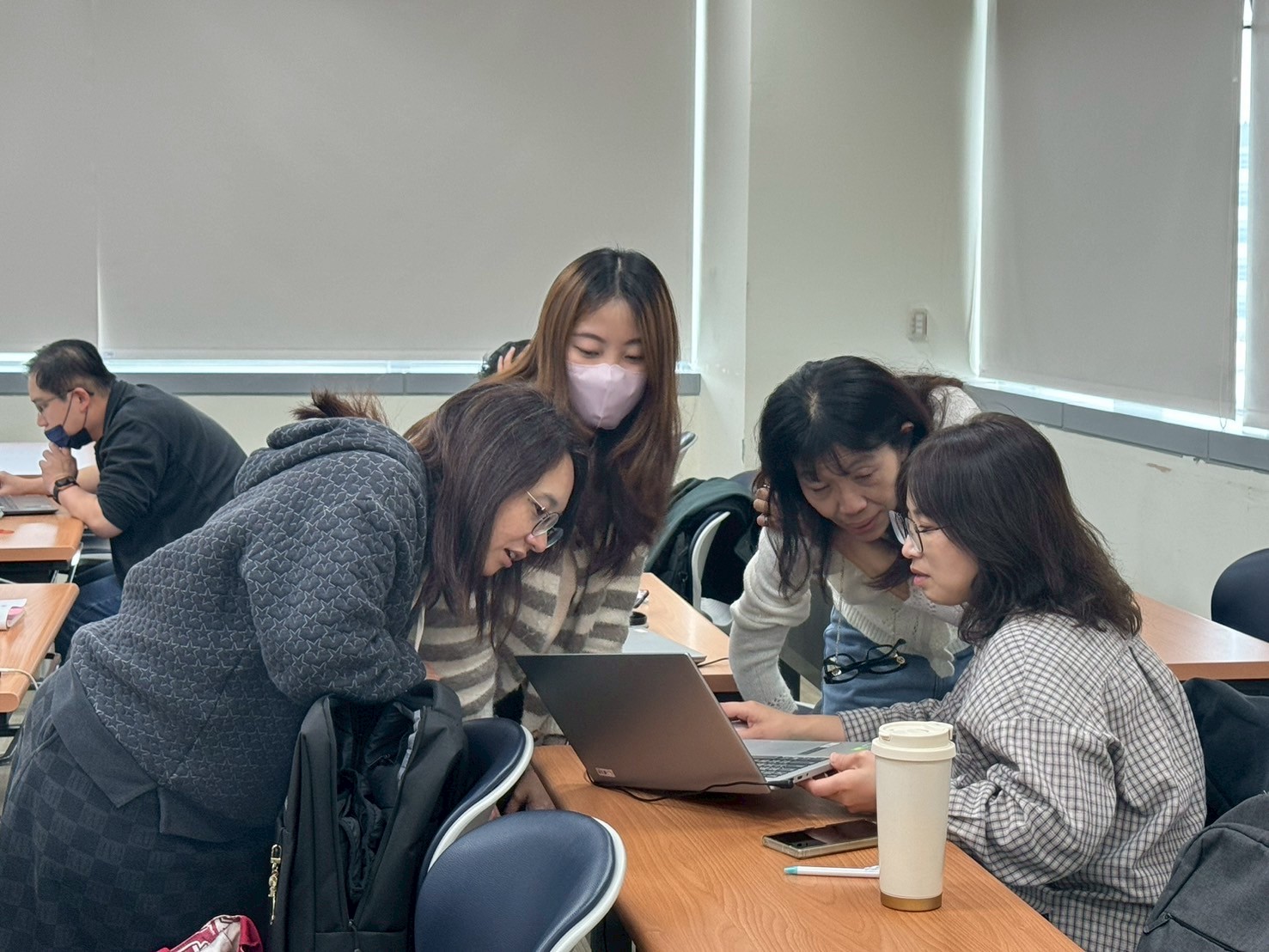 【跨職類基礎課程】AI應用工具：生成式AI工作應用基礎培訓班