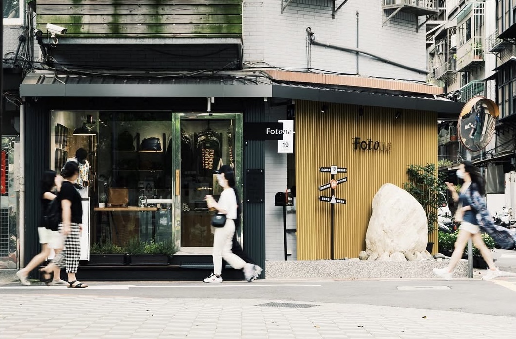 赤峰街散策：打鐵街巷弄裡的文青地圖