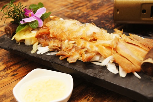 高雄六龜・溫泉美食一條街
