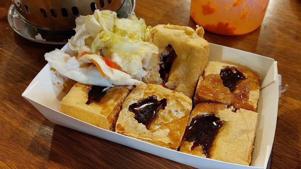 黑皮臭豆腐-酥炸上桌